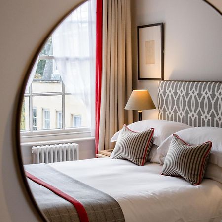 Old Bank Hotel Oxford Esterno foto A bedroom at the hotel