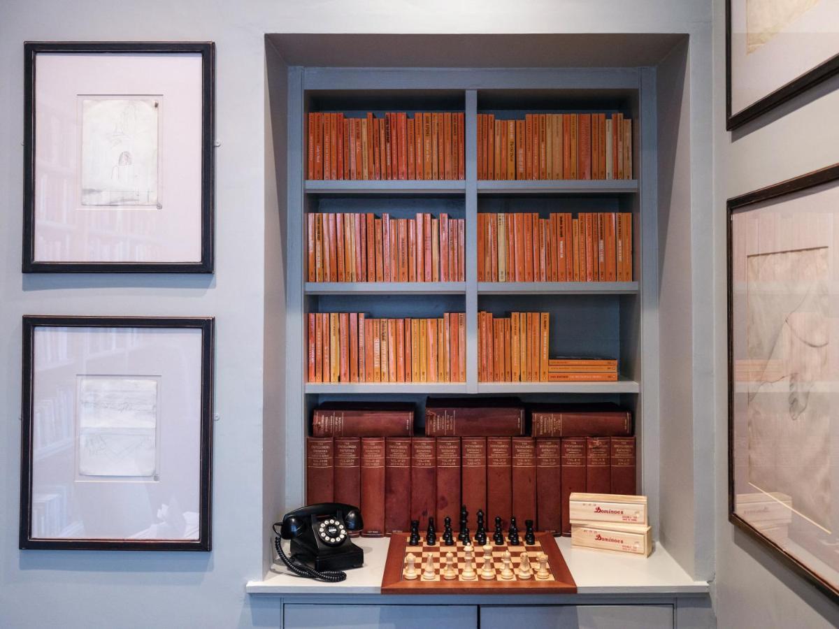 Old Bank Hotel Oxford Esterno foto The library at the 21 Club
