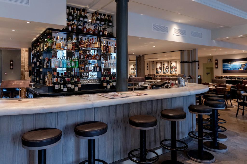 Old Bank Hotel Oxford Esterno foto The bar at the restaurant