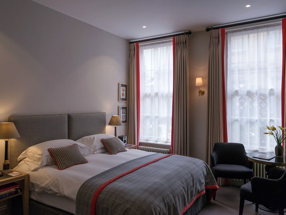 Old Bank Hotel Oxford Esterno foto A bedroom at the hotel